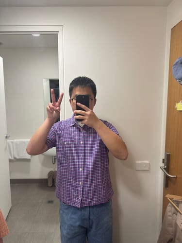 Customer photo review of Vintage Cropped Shirt (M)