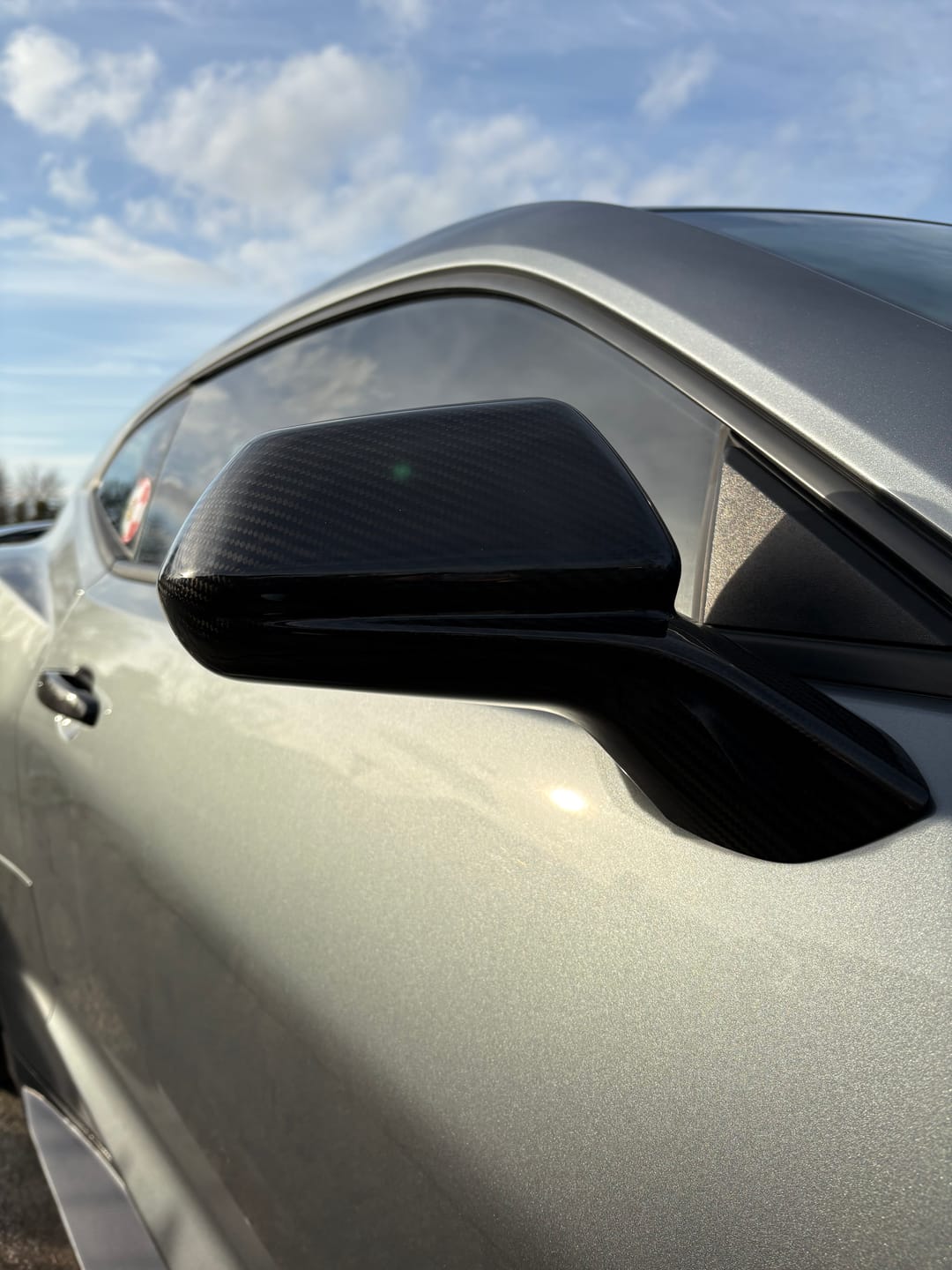 Customer photo review of 2016-2024 Camaro Carbon Fiber Mirror Covers
