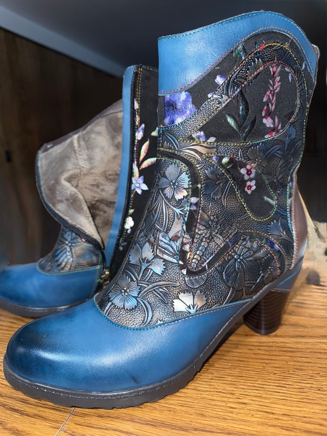 Customer photo review of Retro Painted Genuine Leather Dragonfly Ankle Boots