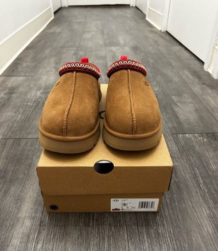 Customer photo review of UGG Tazz Slipper Chestnut – Women's