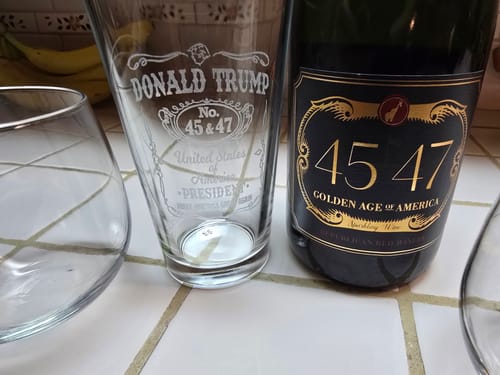 Richard H. review of 'Golden Age' Sparkling Wine image 1 out of 2