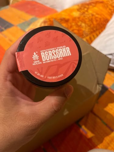 Customer photo review of CLASSIC Gummies