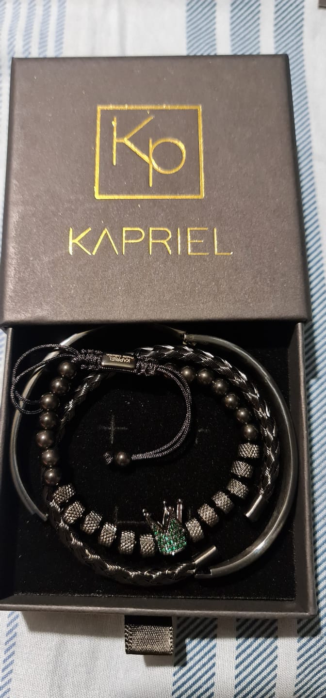 Customer photo review of Pack de pulseras Carter Black Private Collection