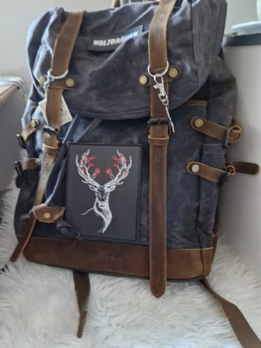 Customer photo review of Rucksack mit Patch (🌲)