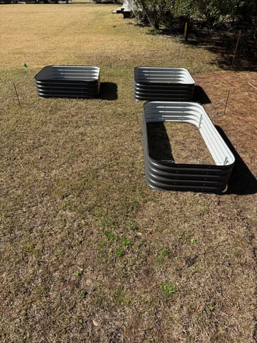 Customer photo review of 15" Short Birdies Medium Modular Raised Garden Bed