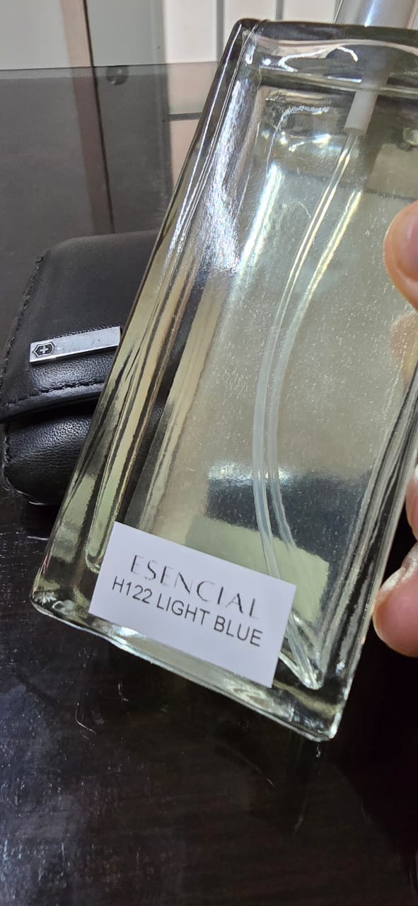 Customer photo review of H122 Inspirado en: Light Blue For Men - Dolce & Gabbana