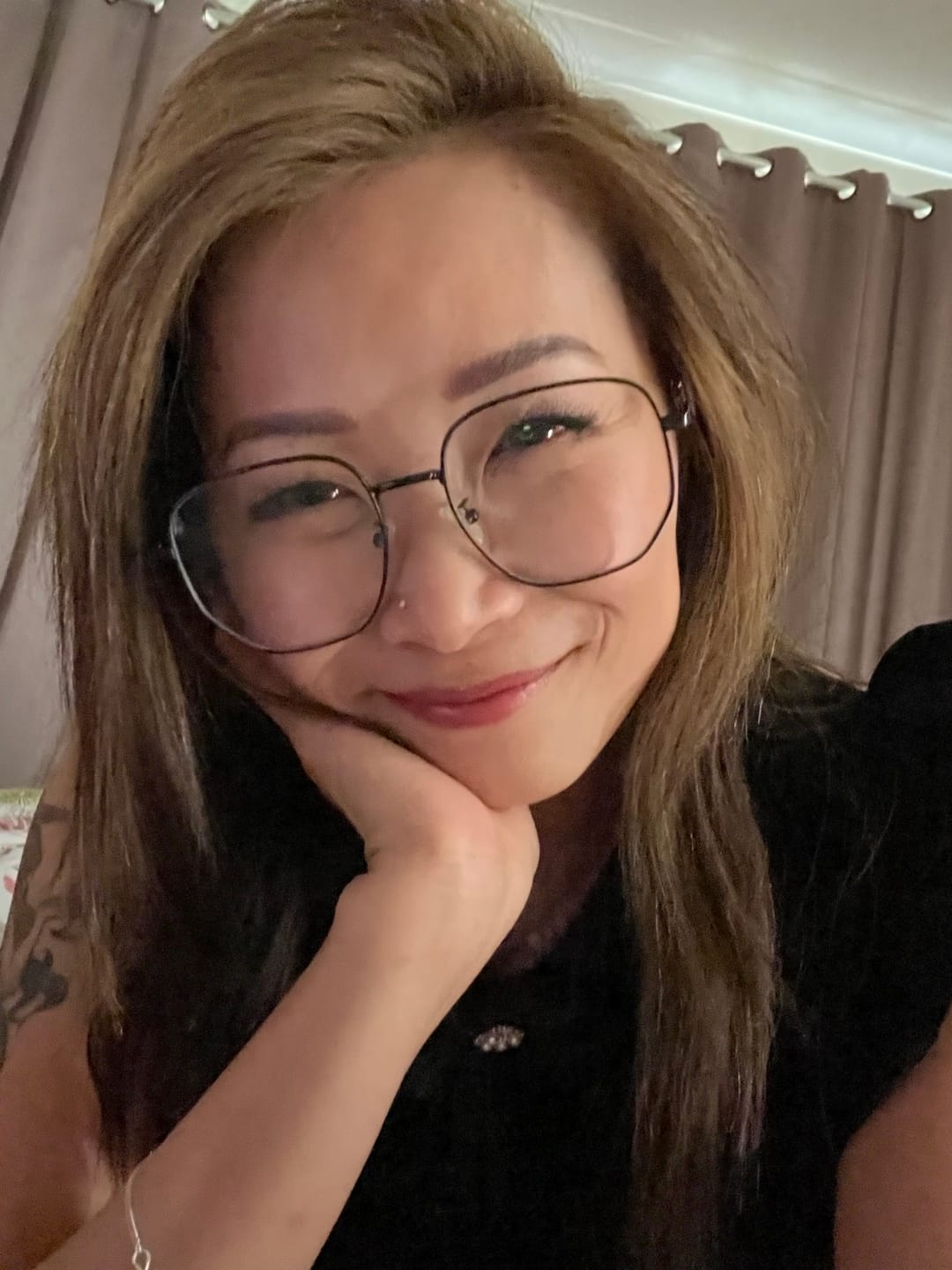 Customer photo review of Melly Eyeglasses