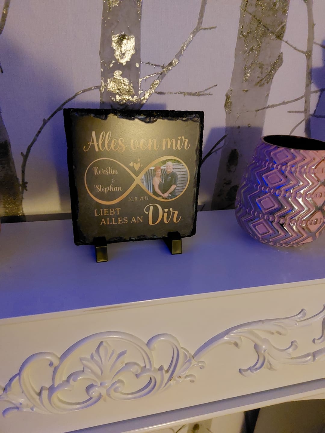 Customer photo review of Alles an dir - Personalisierte Schieferplatte für Paare mit Unendlichkeitszeichen und Foto
