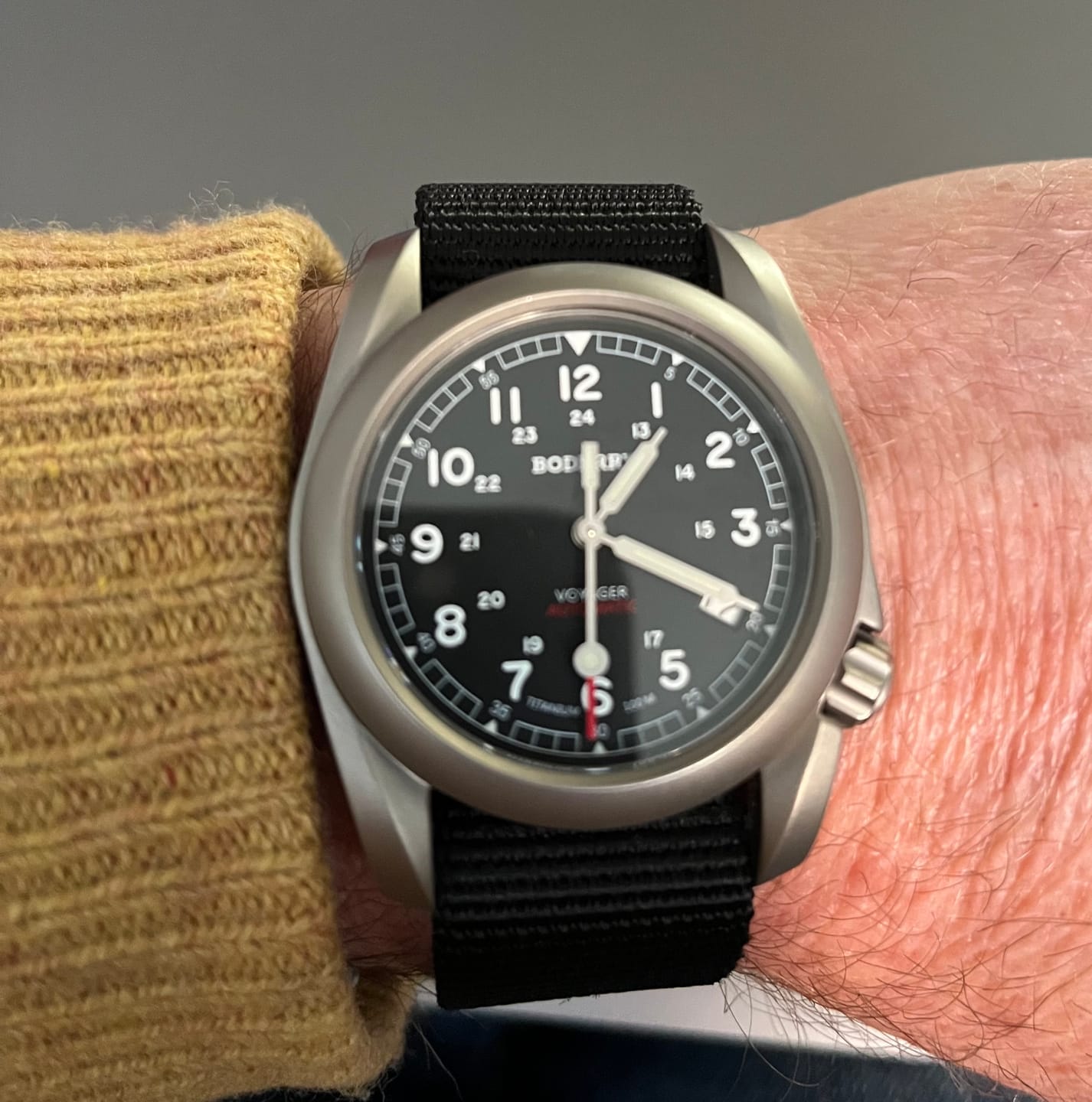 Customer photo review of VOYAGER - 100M Waterproof Titanium Automatic Field Watch | Black