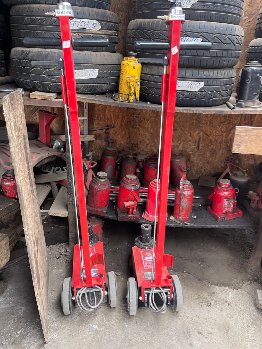 Customer photo review of Pack de Gatas Neumáticas 3Ton + 25/50 Ton