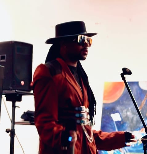 Customer photo review of Mens Cut-Out Design Long-Sleeve Blazer SKUK85535