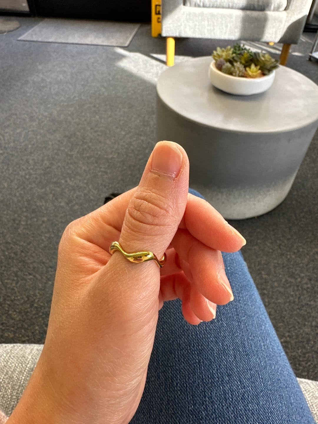 Customer photo review of 18K Gold Wave Ring