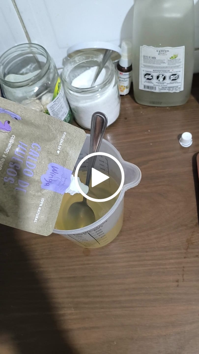 Customer video review of Caldo de Huesos Perros