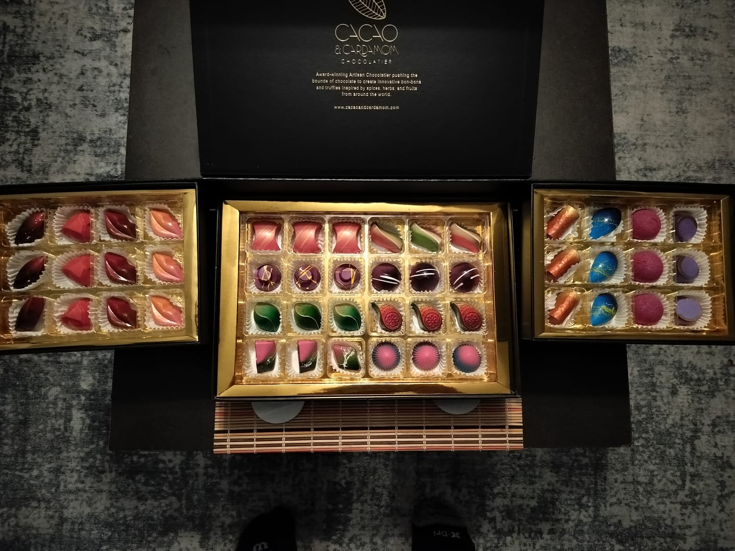 Customer photo review of 48 Piece - Build Your Own Box
