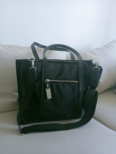 Reseña con foto de un cliente sobre Cartera De Hombro New Office