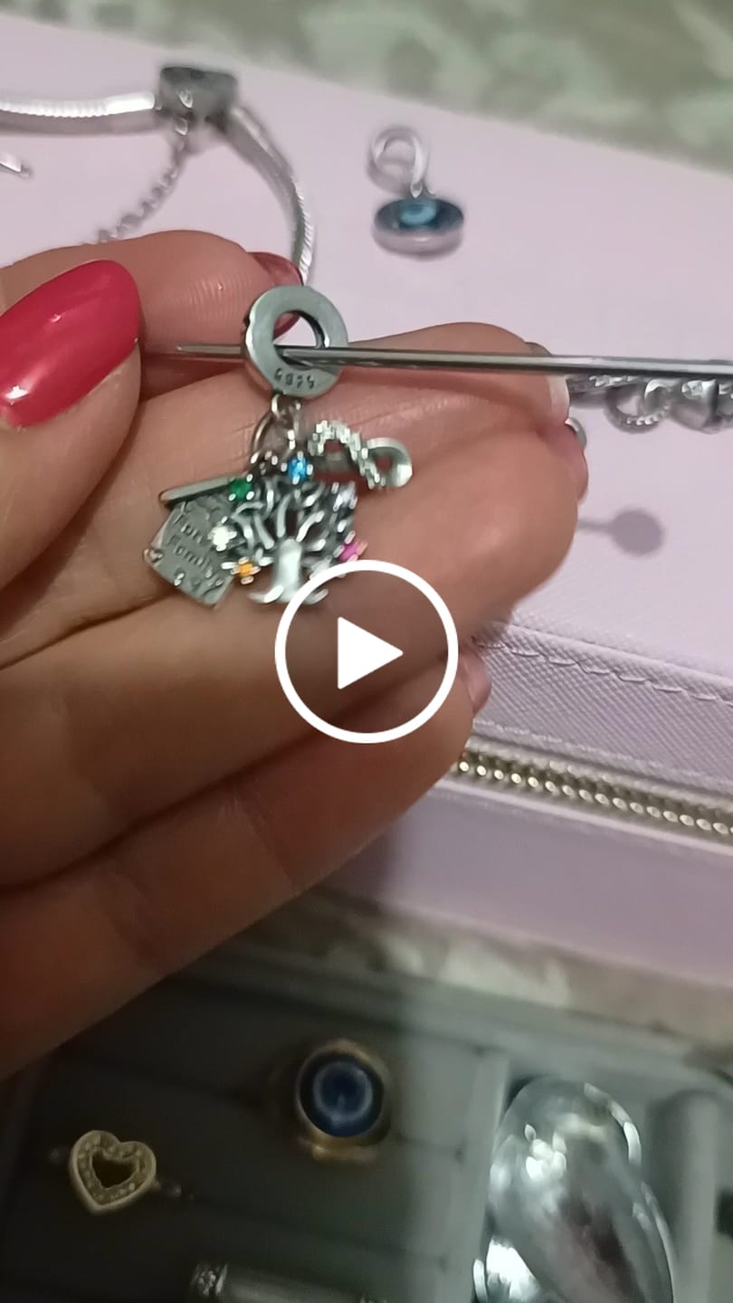 Customer video review of Charm Casa, Árbol y Infinito "Forever Family"