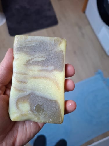 Customer photo review of 3% Herbal-Love Haarseife (Einstiegs-Haarseife/Alle Haartypen)