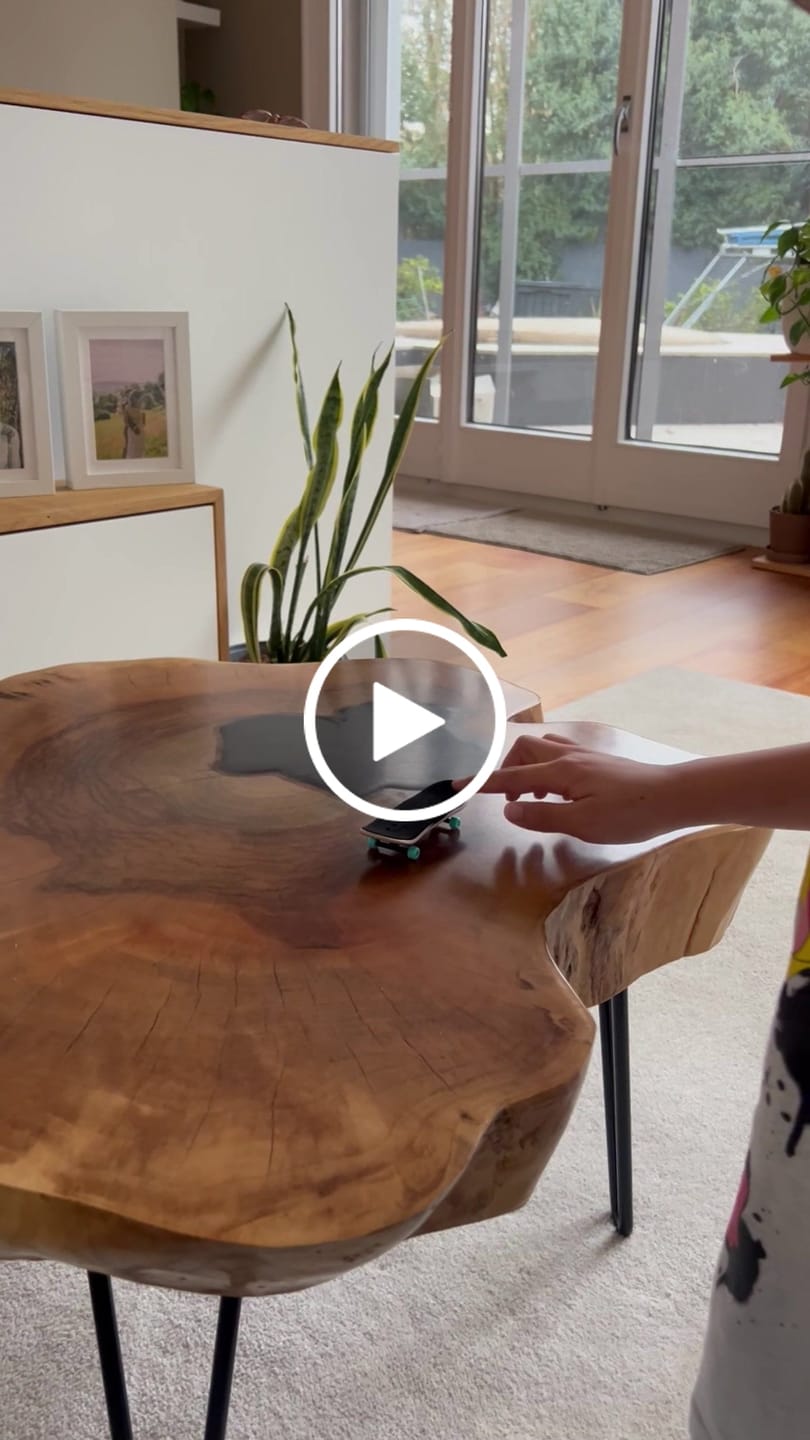 Customer video review of Colored Fingerboard Veneer - 6 Boards