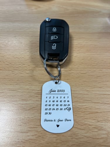 Customer photo review of Notre jour - Porte-clés avec photo et date d'anniversaire pour couples