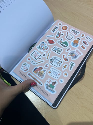 Customer photo review of Weekly 2025 Planner Elite Black