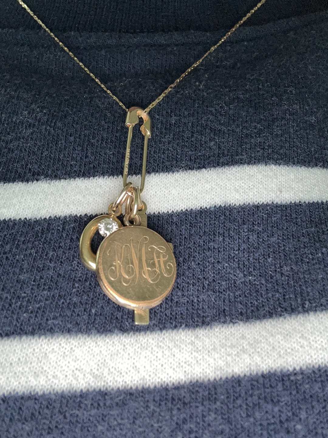 Customer photo review of 14K Single Safety Pin