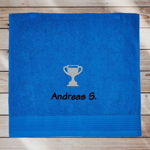 Customer photo review of Personalisiertes Handtuch mit Namen für Erwachsene bestickt