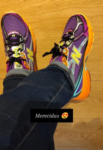 Customer photo review of Zapatillas New Balance 740 Mujer Multicolor