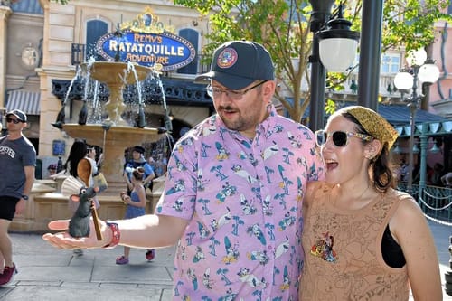 Customer photo review of Disney "Shore Looks Relaxin'" – KUNUFLEX Short Sleeve Shirt