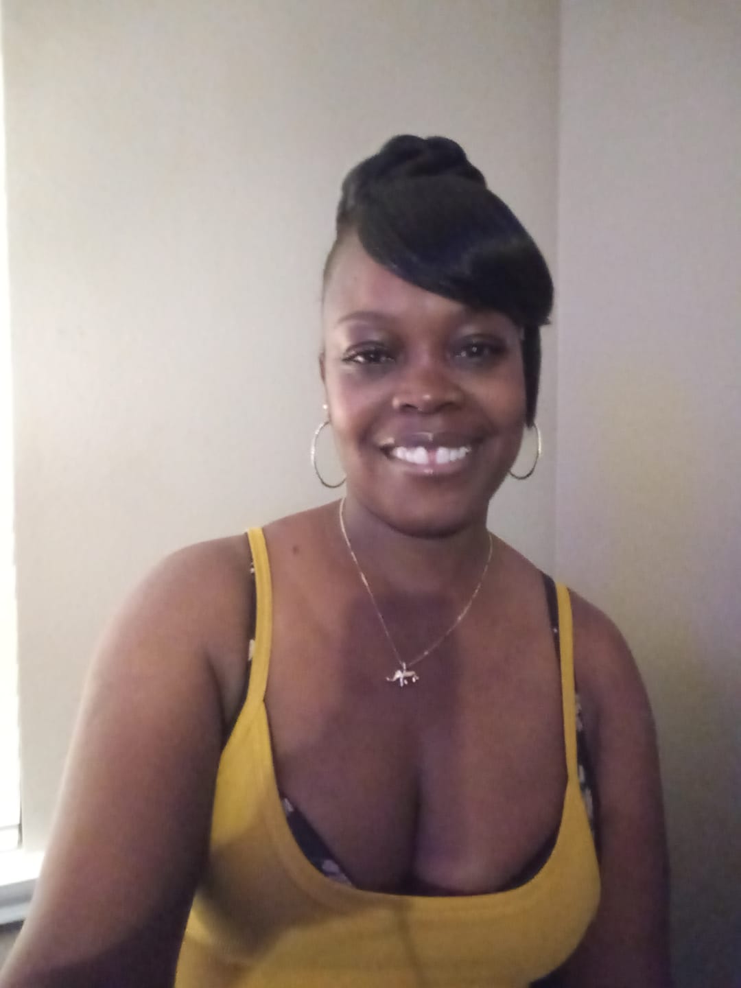 Customer photo review of Sensationnel Synthetic Instant Bun with Bang - GIA