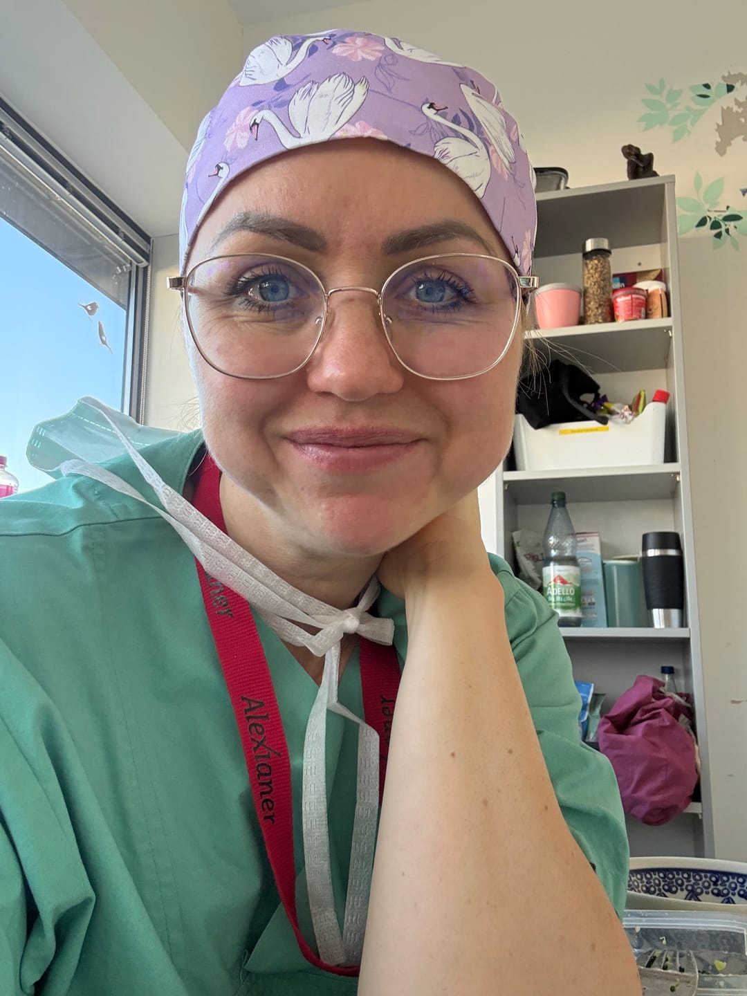 Customer photo review of Bandana OP Haube Schwäne