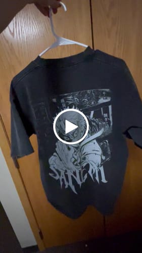 Customer video review of Sanemi Vintage T-shirt V3