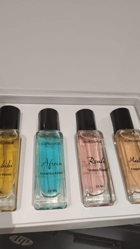 Customer photo review of MINI NAAYAB COLLECTION PACK OF 4 PERFUMES