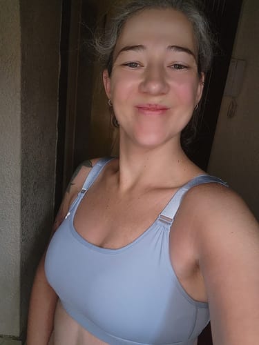 Customer photo review of High Impact Full Support Sports Bra