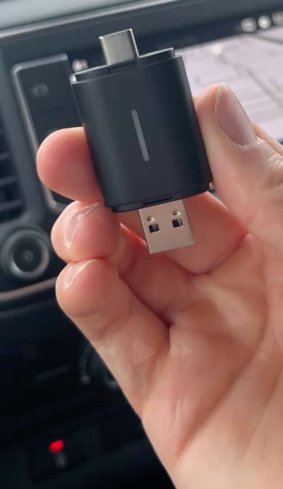 Customer photo review of Mini 2-in-1 Car Dongle