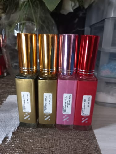 Customer photo review of Perfume Tendencia D SCANDAL ABSOLU NUEVO AGOSTO 2024 zenz