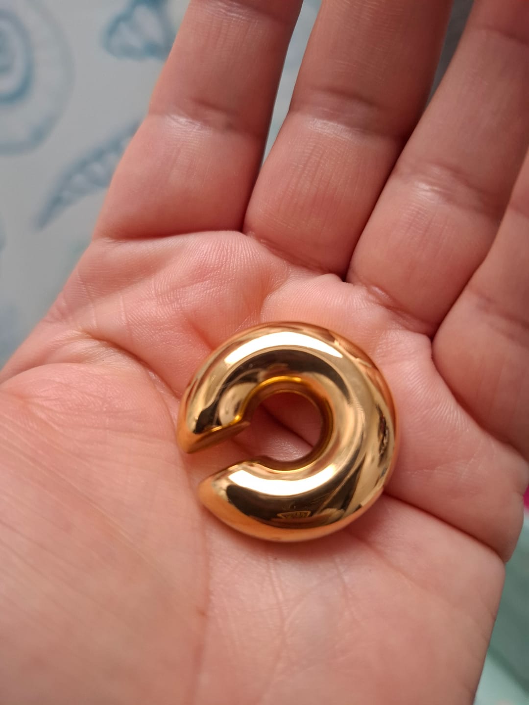 Customer photo review of Chunky Ear Cuff