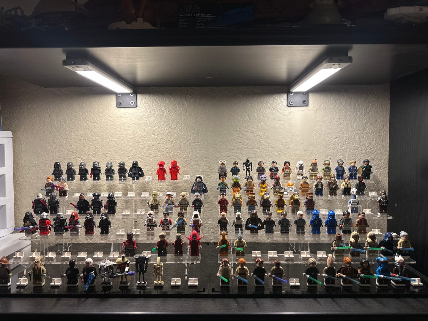 Customer photo review of Display Case for LEGO® 72 minifigures fits 1/2 IKEA Billy
