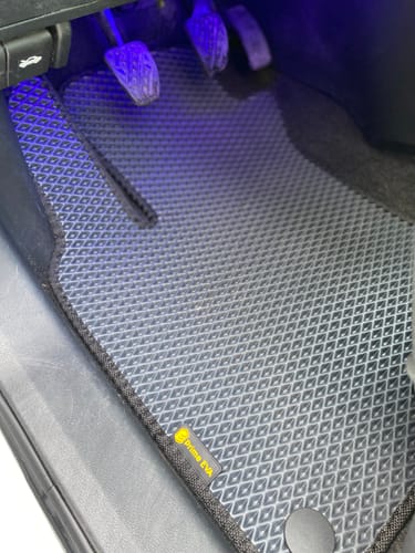 Anna W. review of Dywaniki samochodowe na zamówienie - Przód image 1 out of 3