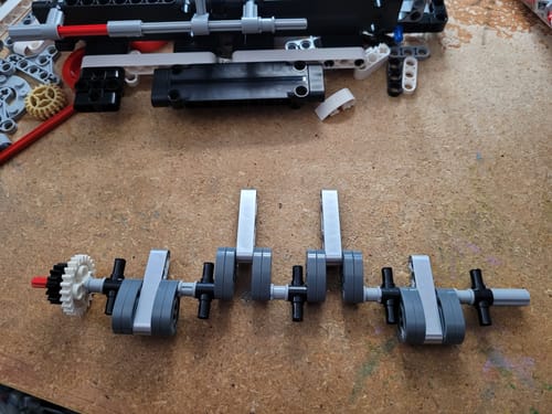 Customer photo review of Motorised L4 Gasoline Engine 1786pcs