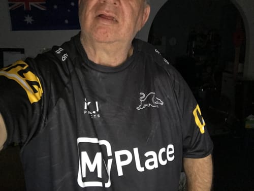 Customer photo review of 2024 Penrith Panthers Warm Up Tee