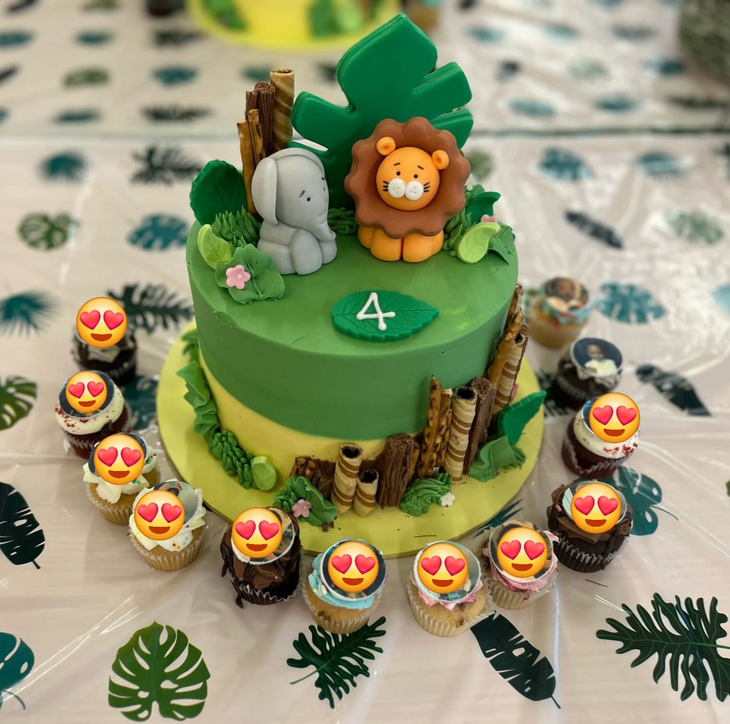Customer photo review of Jungle Cake