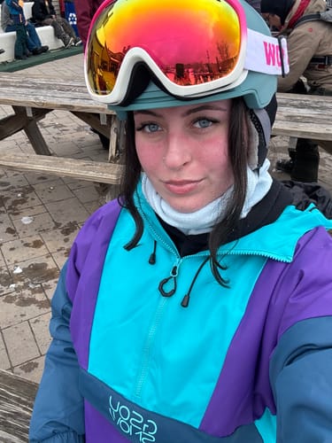 Customer photo review of Gsou Snow Women's Reflective Snowboarding Suits
