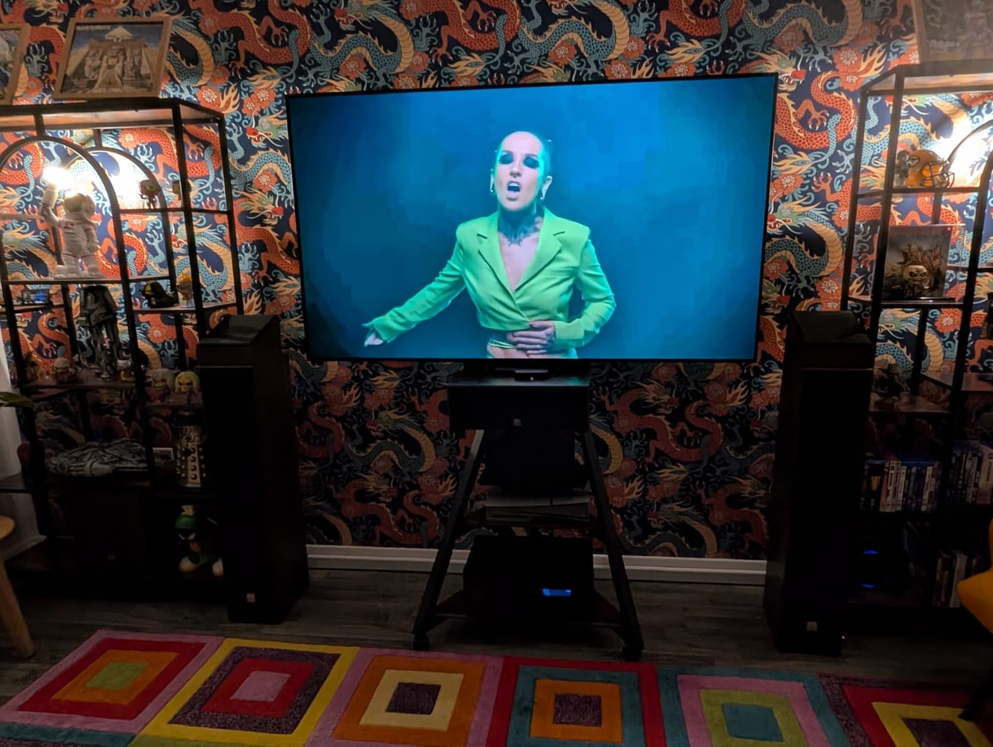 Customer photo review of Eiffel Floor TV Stand With Wheels FT65