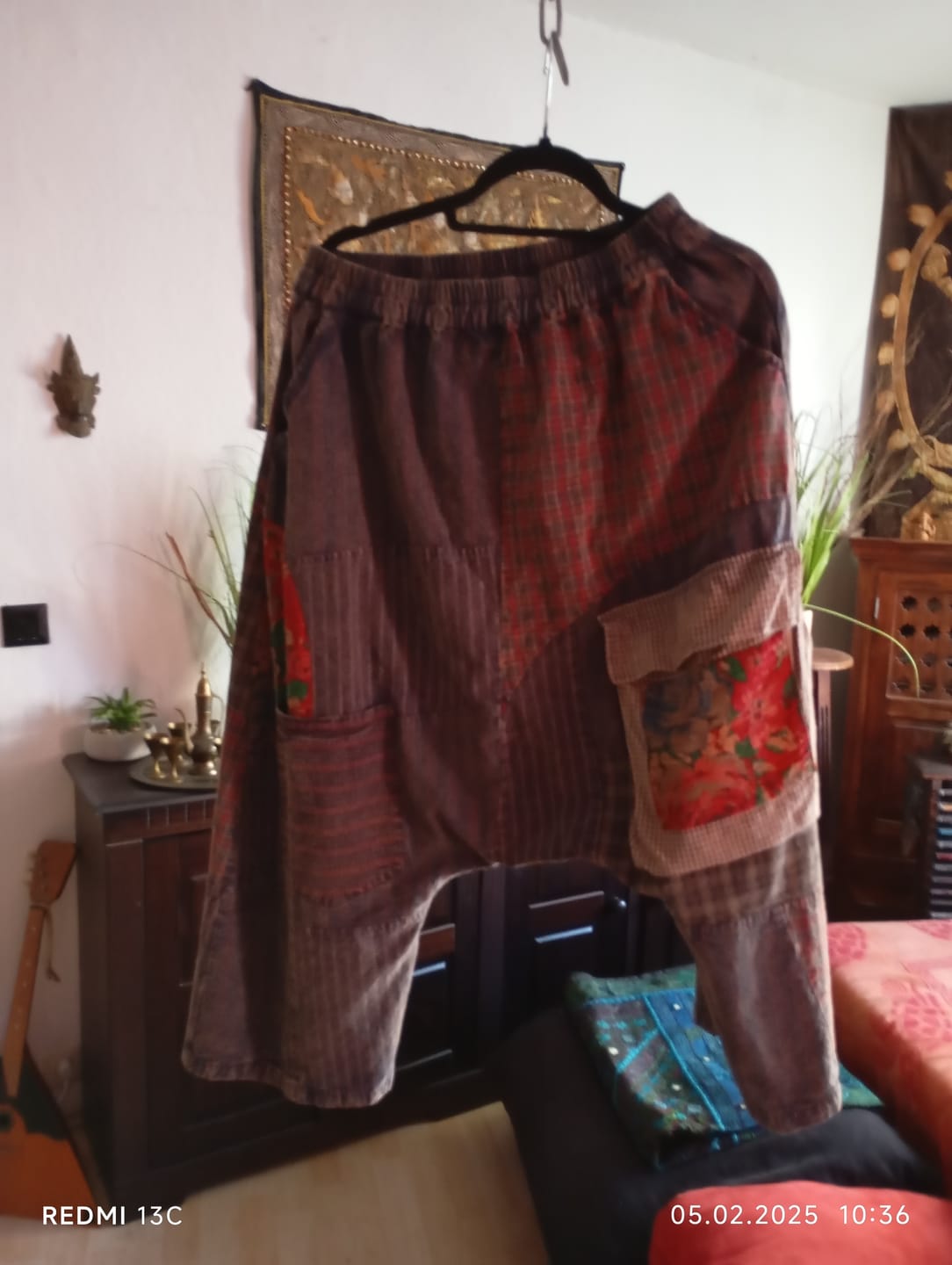 Customer photo review of Plus Size Women Chinese Style Patchwork Pocket Loose Pants