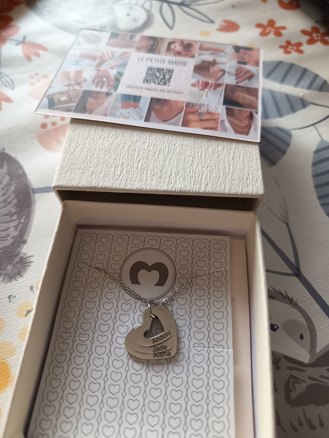 Customer photo review of Collar Affection - Personalizado