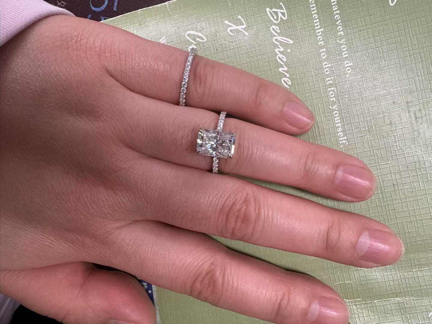 Customer photo review of S925 Moissanite 3.5 Ct Radiant Cut White Gold/Yellow Gold/Rose Gold Wedding Ring For Women