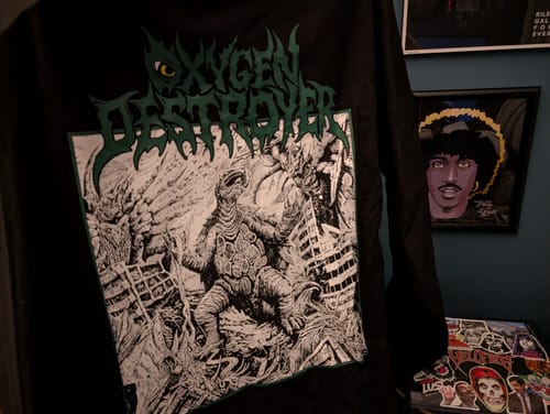 Customer photo review of Oxygen Destroyer - Guardians Of The Universe - Windbreaker