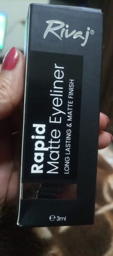 Customer photo review of Rivaj Forever Stay Eye Pencil Liner Black