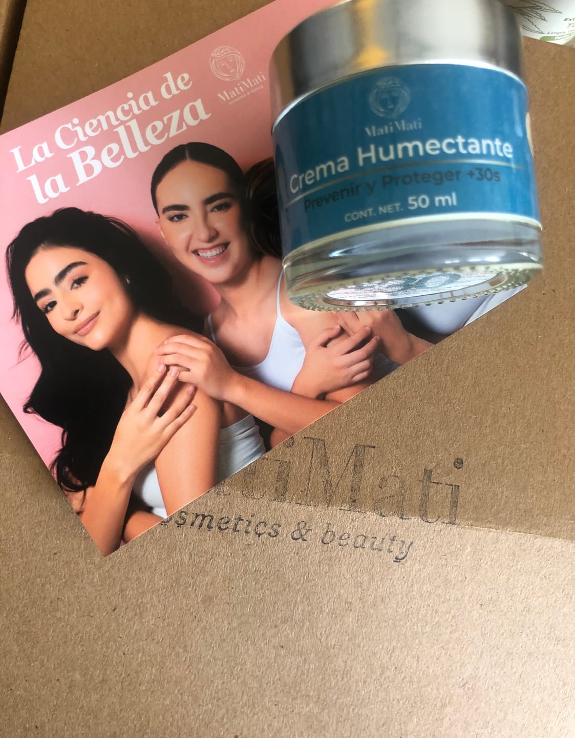Customer photo review of Crema Contorno de Ojos +30s