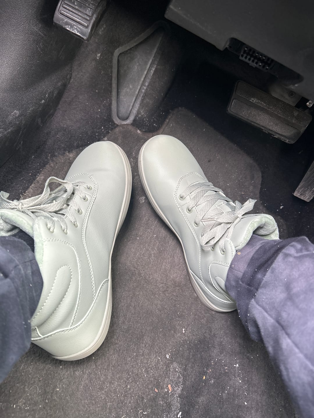Customer photo review of Spruce - Waterproof Barefoot Shoes